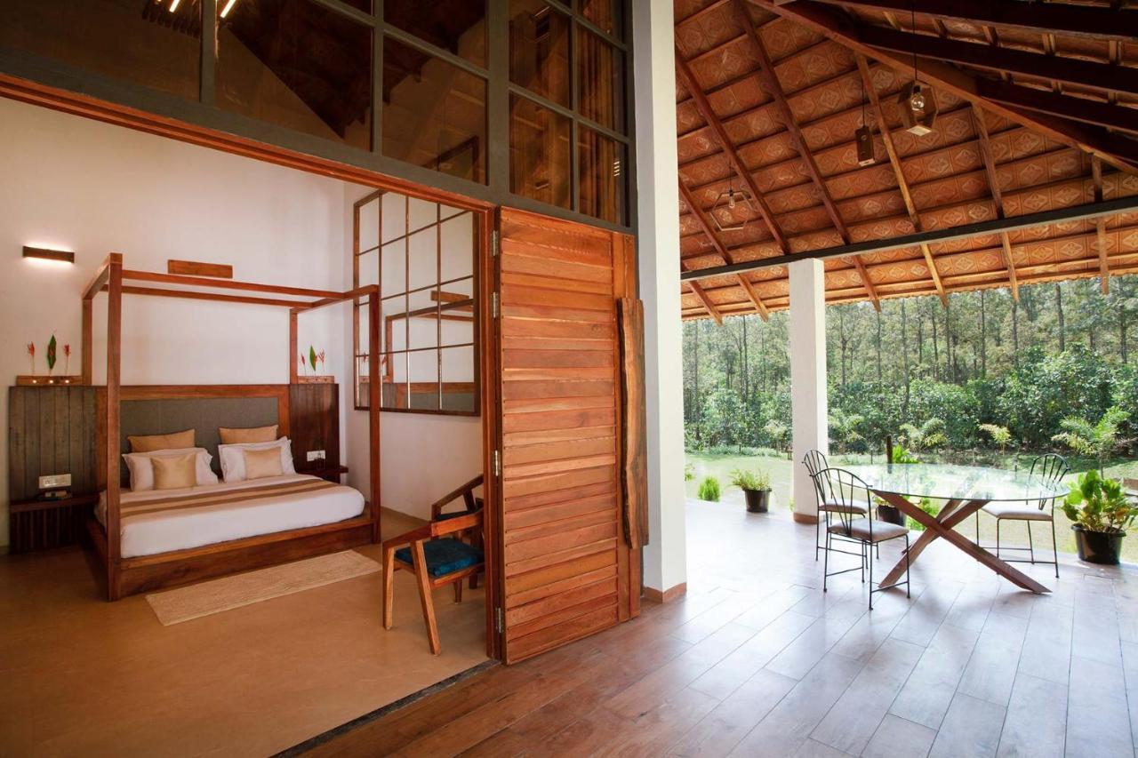 Stayvista At Cedar - Strelitzia 2Bhk With Breakfast And Jacuzzi Chikmagalūr Esterno foto